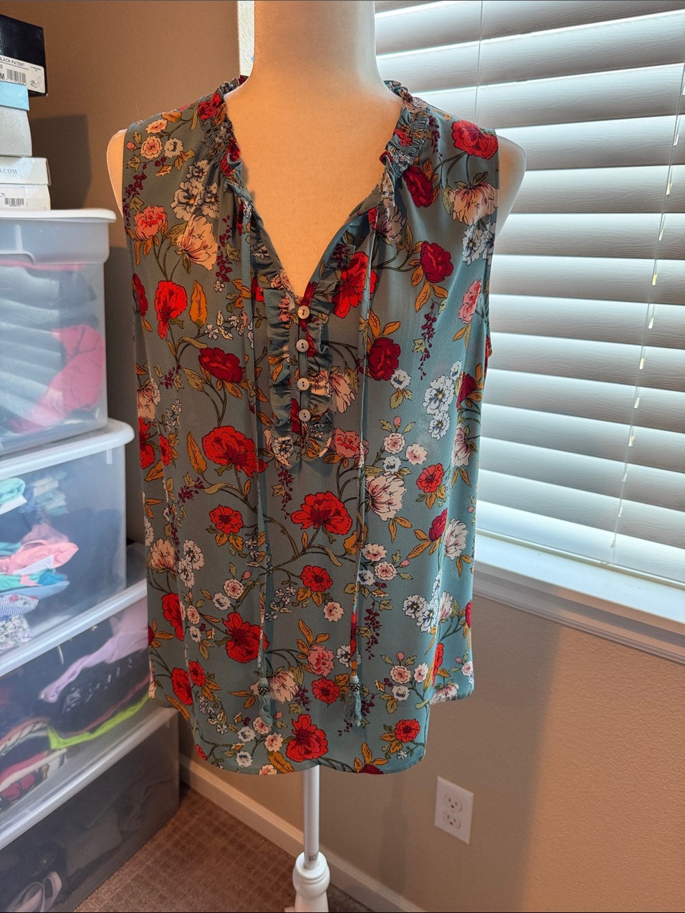 Sleeveless Floral Ruffle V-Neck Blouse